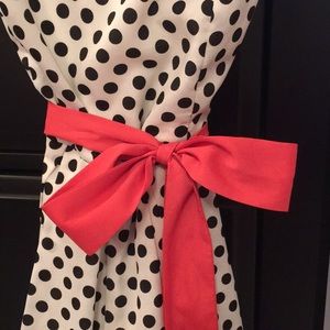 Black and white dress with cute coral tie